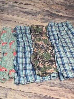 Croft & Barrow Men's Medium shorts, set of 4